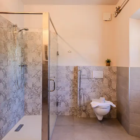 Ca Pendula By Interhome Villa Domaso