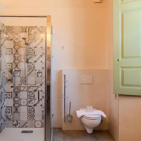 Ca Pendula By Interhome فيلة دومازو